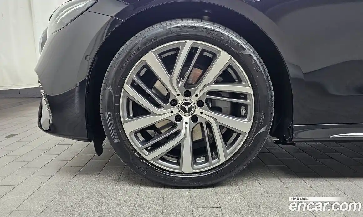 Mercedes-Benz E-Class 2024 2.0 автомат (гидро), фото 5