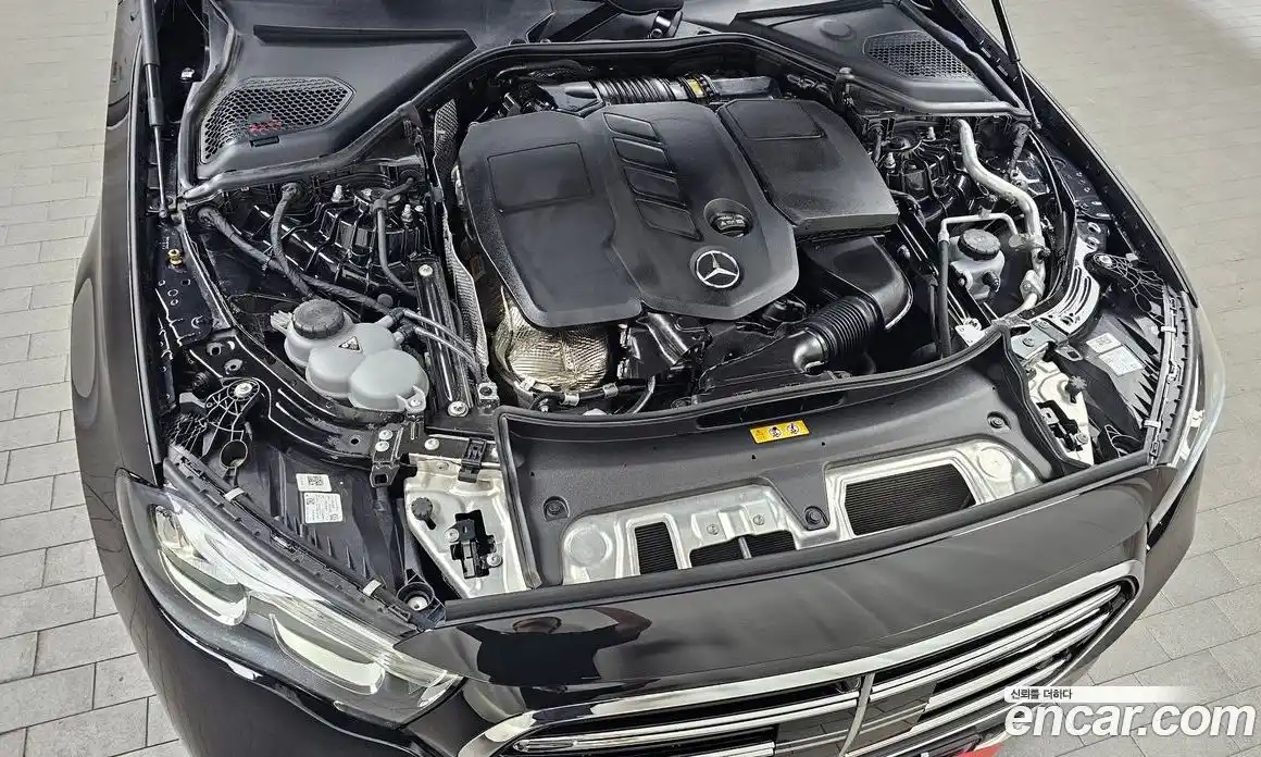 Mercedes-Benz E-Class 2024 2.0 автомат (гидро), фото 6