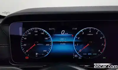Mercedes-Benz E-Class 2023 3.0 автомат (гидро), миниатюра 11