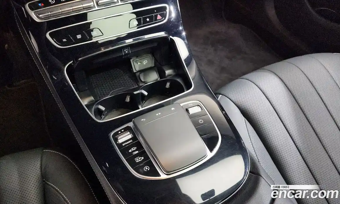 Mercedes-Benz E-Class 2023 3.0 автомат (гидро), фото 12
