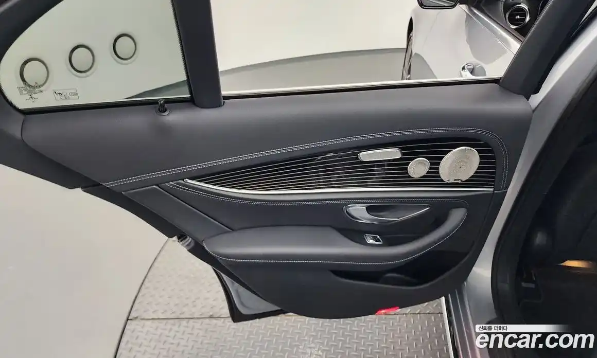 Mercedes-Benz E-Class 2023 3.0 автомат (гидро), фото 15