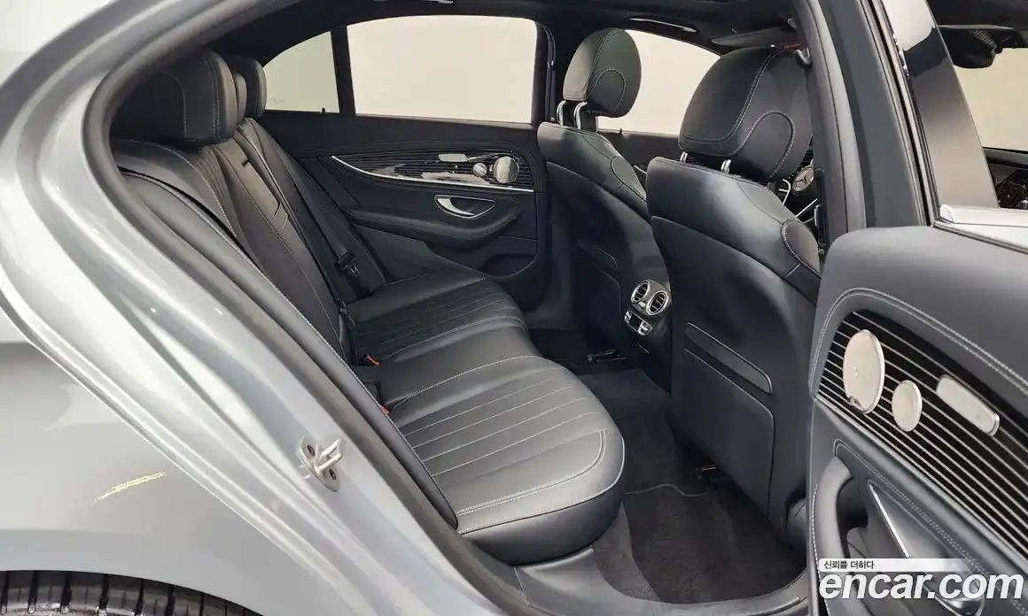 Mercedes-Benz E-Class 2023 3.0 автомат (гидро), фото 16