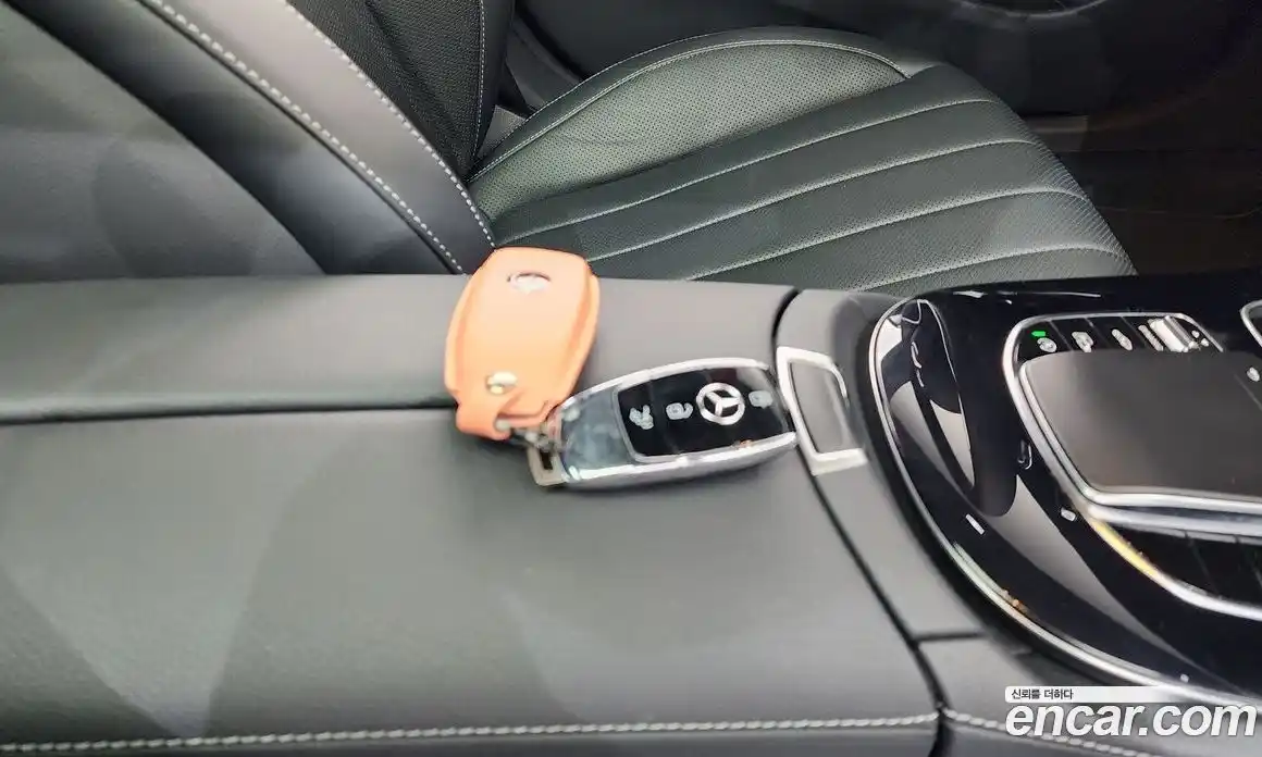 Mercedes-Benz E-Class 2023 3.0 автомат (гидро), фото 21