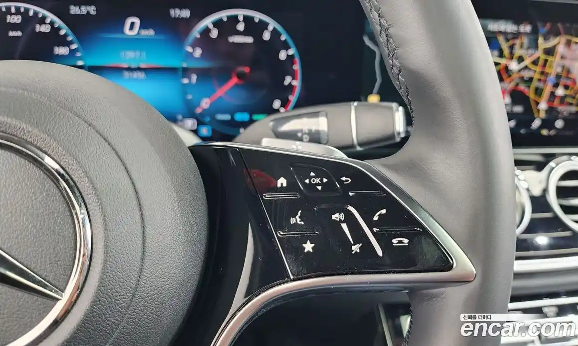 Mercedes-Benz E-Class 2023 3.0 автомат (гидро), фото 22