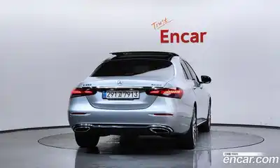 Mercedes-Benz E-Class 2023 3.0 автомат (гидро), миниатюра 4