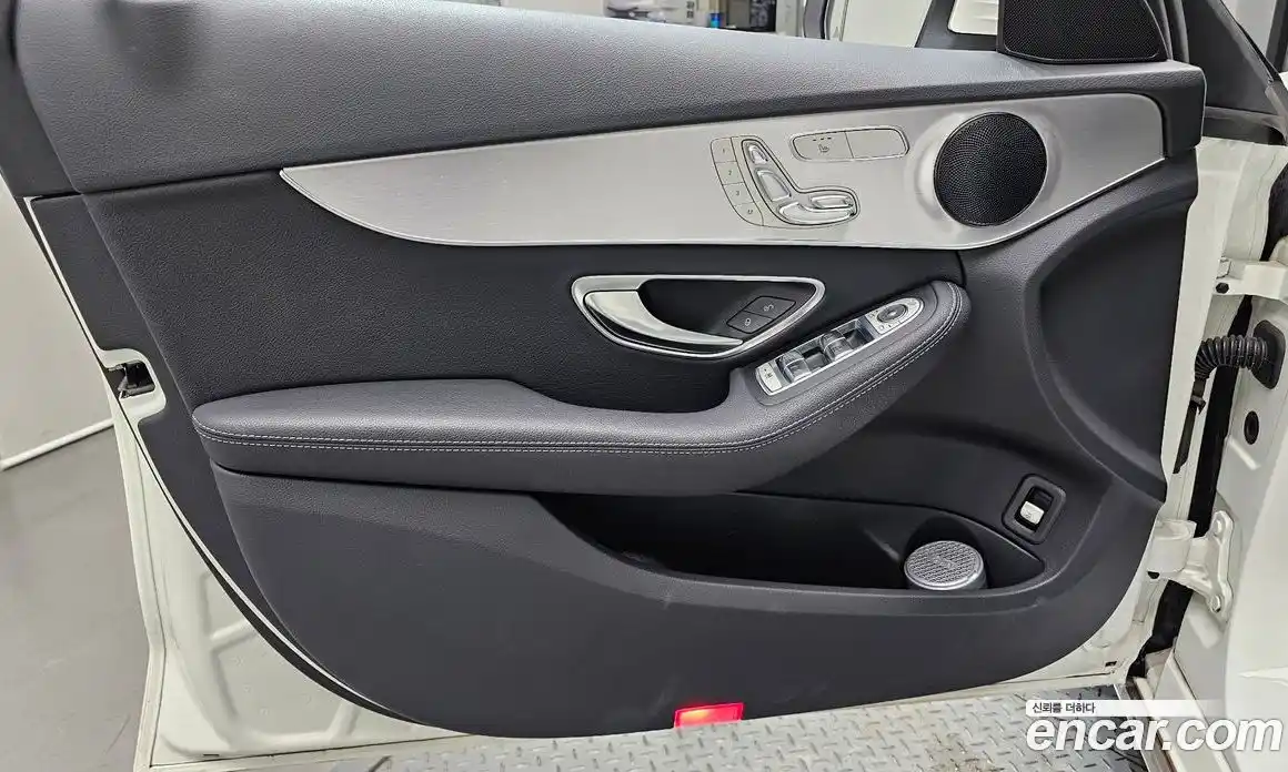 Mercedes-Benz C-Class 2018 2.0 гидро, фото 14