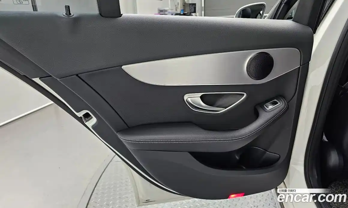 Mercedes-Benz C-Class 2018 2.0 гидро, фото 15