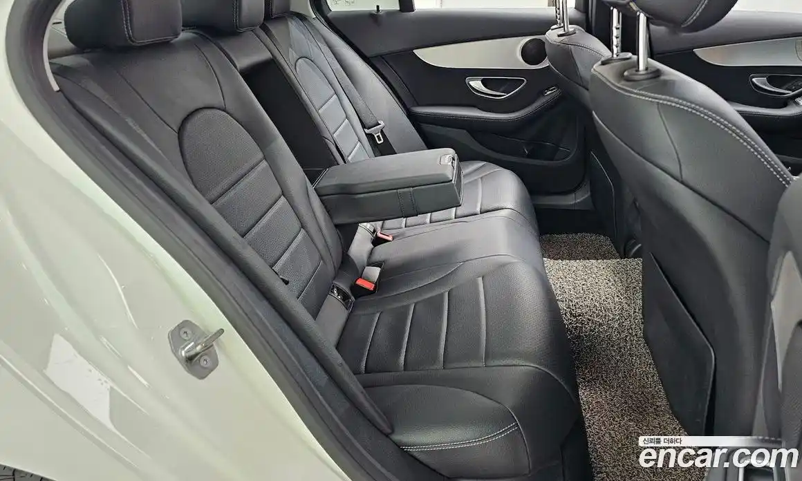 Mercedes-Benz C-Class 2018 2.0 гидро, фото 18