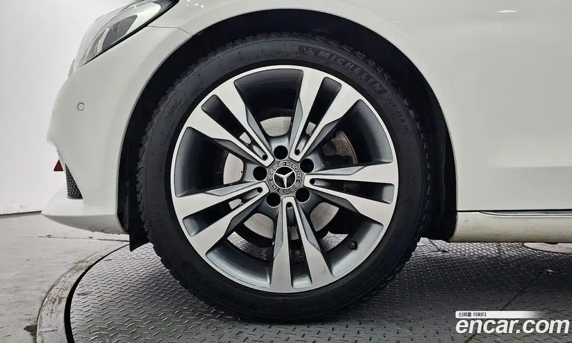 Mercedes-Benz C-Class 2018 2.0 гидро, фото 5