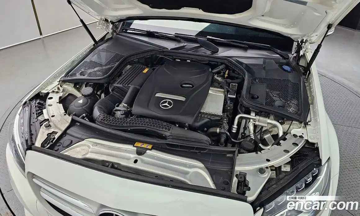 Mercedes-Benz C-Class 2018 2.0 гидро, фото 6