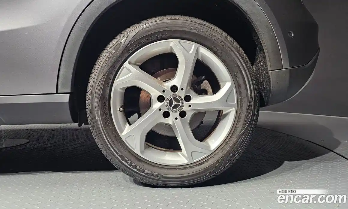 Mercedes-Benz GLA-Class 2017 2.0 гидро, фото 7 Mercedes-Benz GLA-Class 2017 2.0 гидро, фото 7