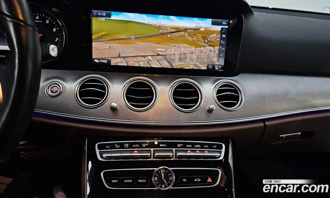 Mercedes-Benz E-Class 2018 2.0 автомат (гидро), фото 17