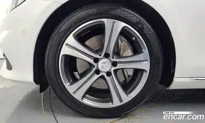 Mercedes-Benz E-Class 2018 2.0 автомат (гидро), миниатюра 5
