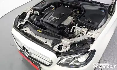 Mercedes-Benz E-Class 2018 2.0 автомат (гидро), миниатюра 6