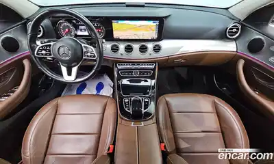 Mercedes-Benz E-Class 2018 2.0 автомат (гидро), миниатюра 7