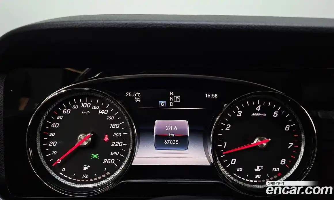 Mercedes-Benz E-Class 2018 2.0 автомат (гидро), фото 8