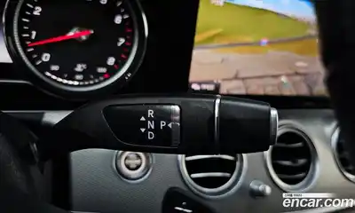 Mercedes-Benz E-Class 2018 2.0 автомат (гидро), миниатюра 9