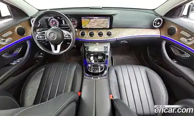 Mercedes-Benz E-Class 2019 1.9 автомат (гидро), миниатюра 10