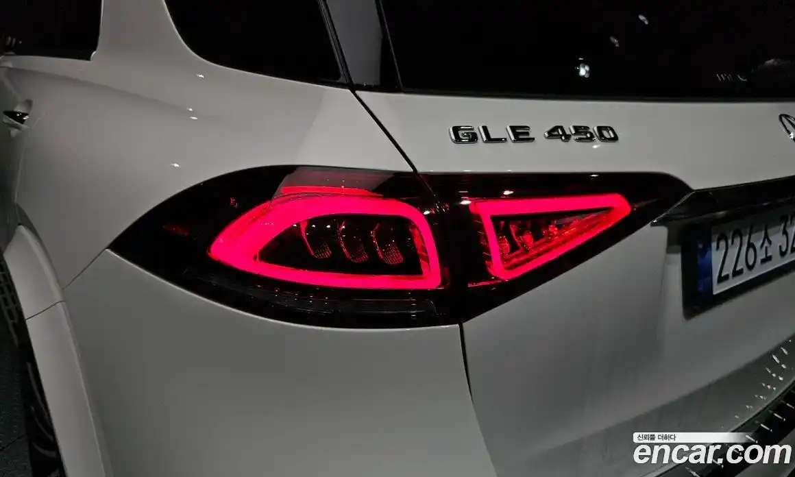 Mercedes-Benz GLE-Class 2020 3.0 гидро, фото 9 Mercedes-Benz GLE-Class 2020 3.0 гидро, фото 9