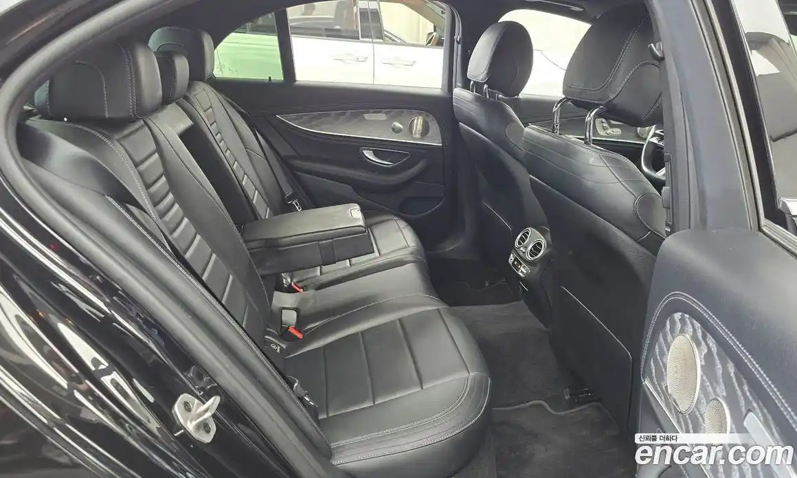 Mercedes-Benz E-Class 2021 2.0 автомат (гидро), фото 17