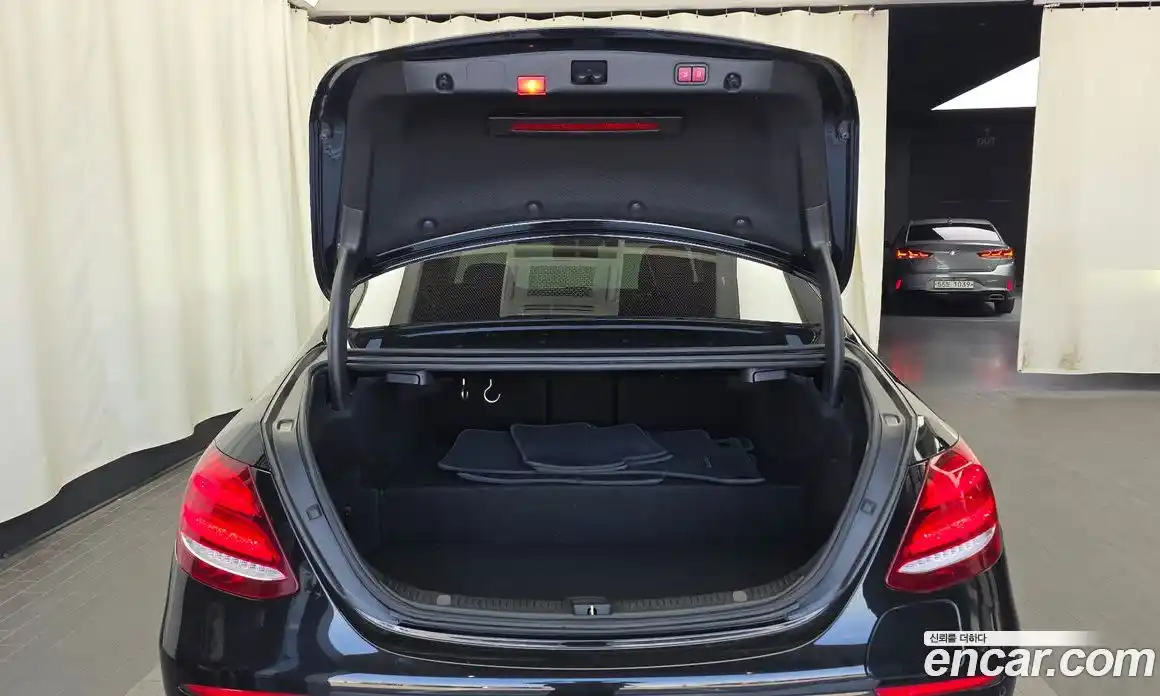 Mercedes-Benz E-Class 2019 2.0 автомат (гидро), фото 26