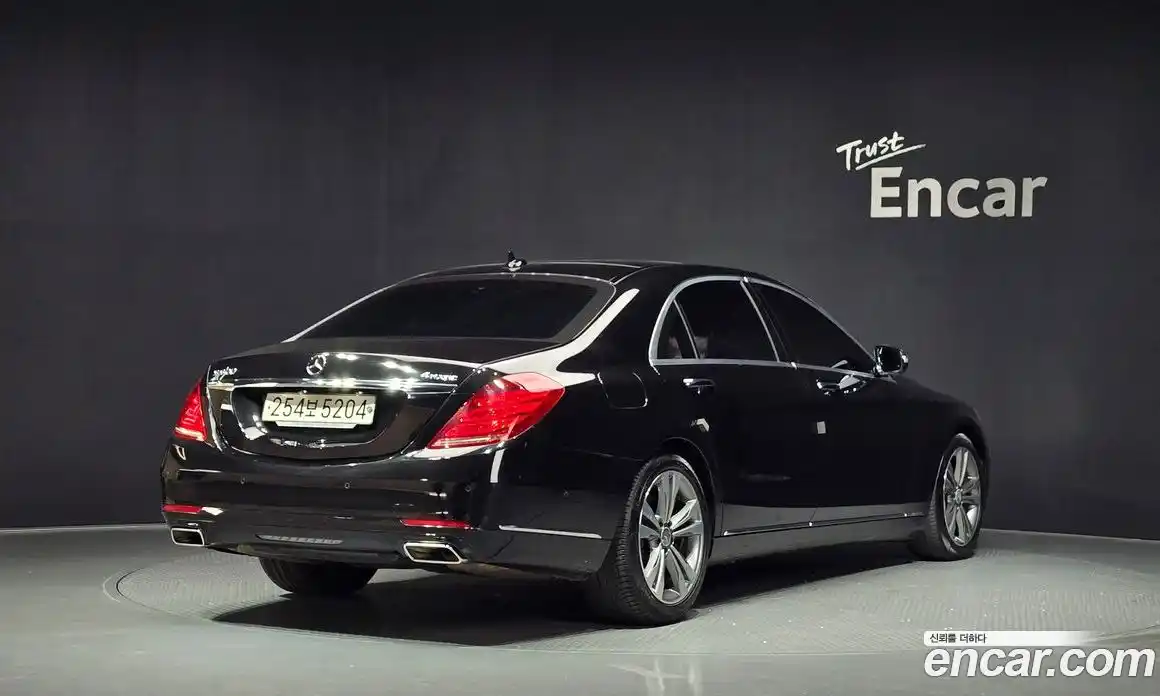 Mercedes-Benz S-Class 2015 4.7 гидро, фото 2 Mercedes-Benz S-Class 2015 4.7 гидро, фото 2