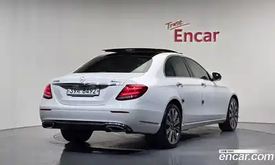 Mercedes-Benz E-Class 2018 3.0 автомат (гидро), миниатюра 2