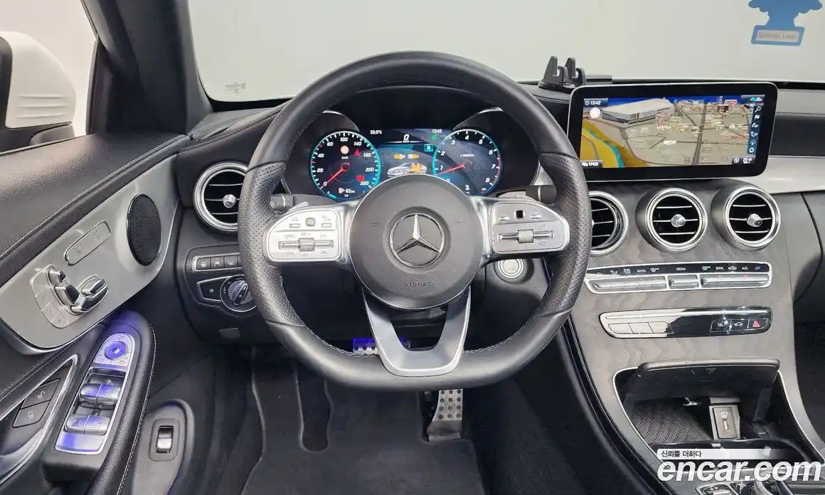 Mercedes-Benz C-Class 2022 2.0 гидро, фото 19