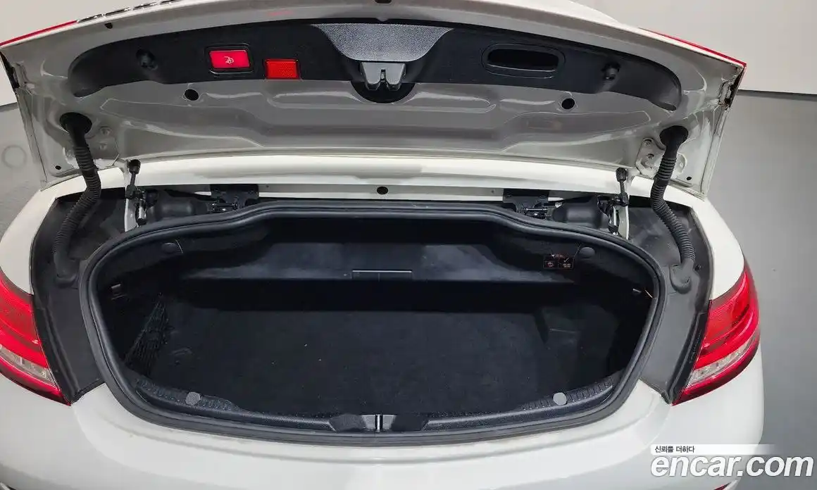 Mercedes-Benz C-Class 2022 2.0 гидро, фото 24