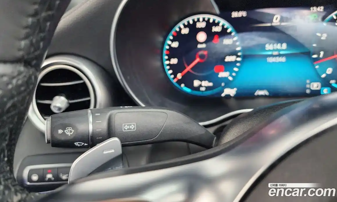 Mercedes-Benz C-Class 2022 2.0 гидро, фото 26