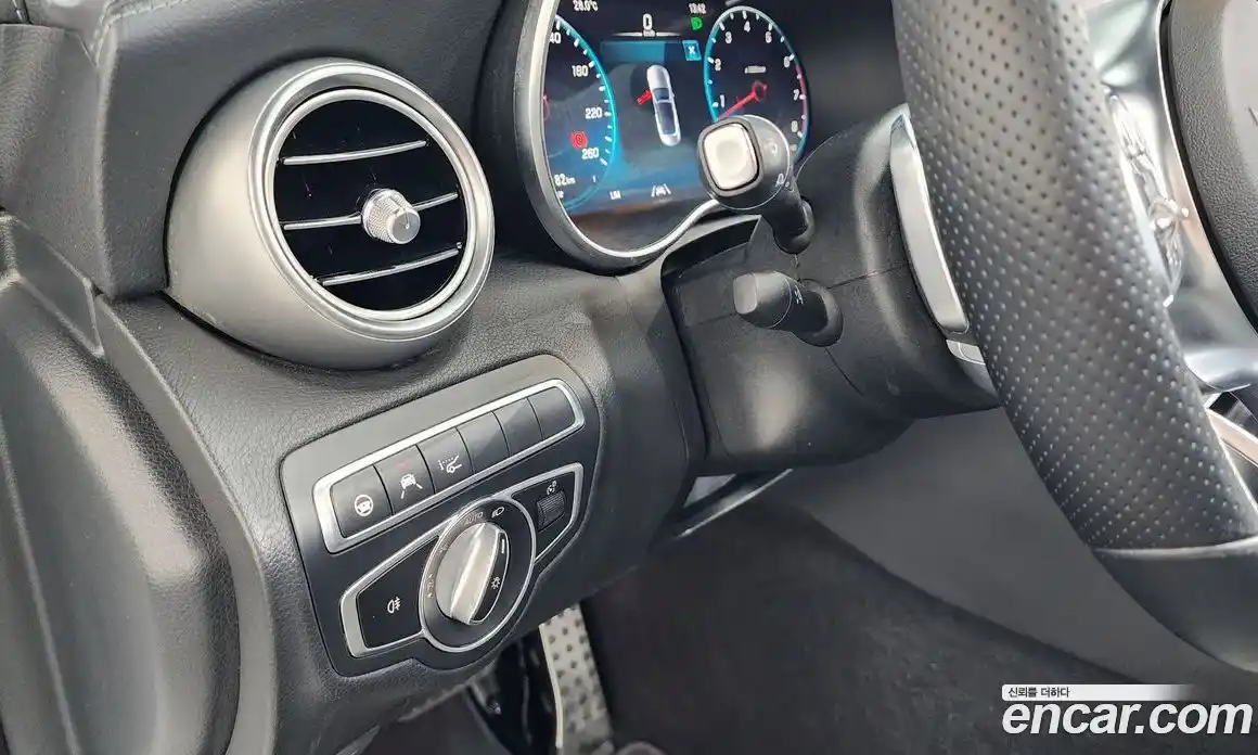 Mercedes-Benz C-Class 2022 2.0 гидро, фото 29