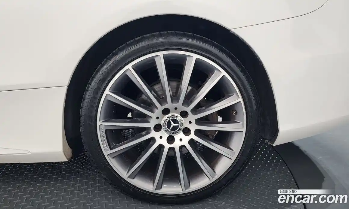 Mercedes-Benz C-Class 2022 2.0 гидро, фото 6
