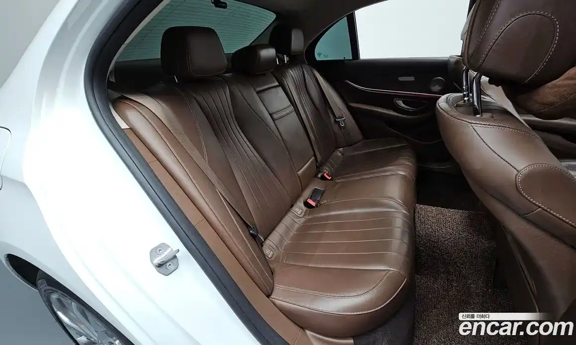 Mercedes-Benz E-Class 2016 2.0 автомат (гидро), фото 11
