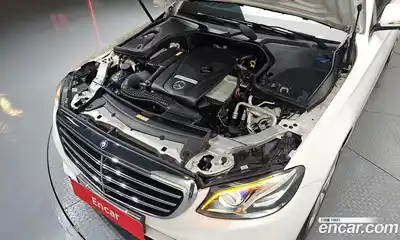 Mercedes-Benz E-Class 2016 2.0 автомат (гидро), миниатюра 6