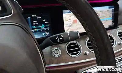 Mercedes-Benz E-Class 2016 2.0 автомат (гидро), миниатюра 9