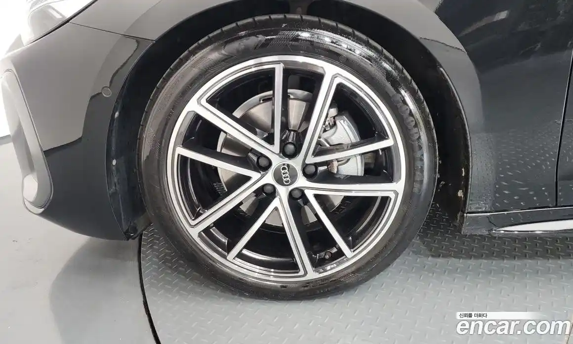 Audi A5 2025 2.0 автомат (гидро), фото 5