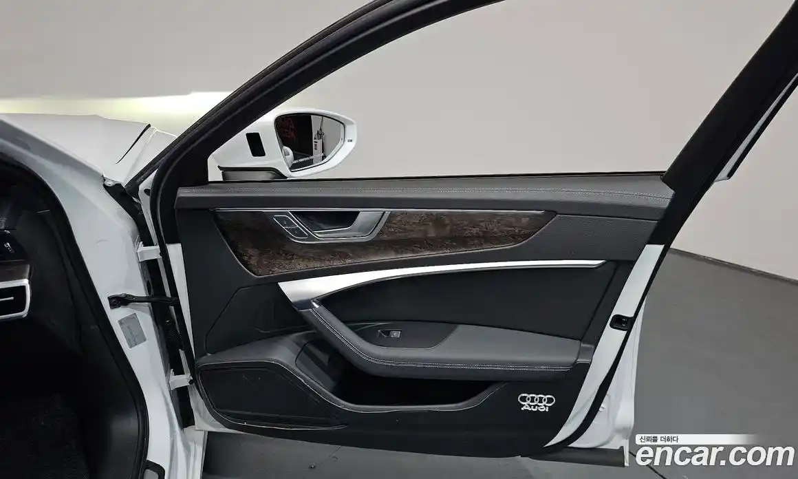 Audi A6 2021 3.0 автомат (гидро), фото 13