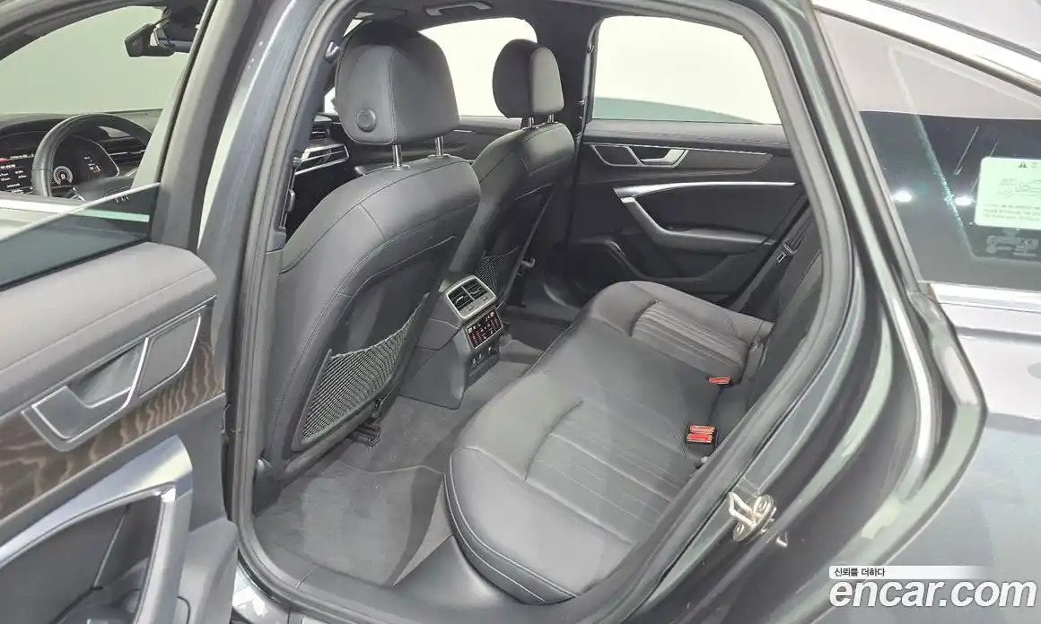 Audi A6 2022 2.0 автомат (гидро), фото 17