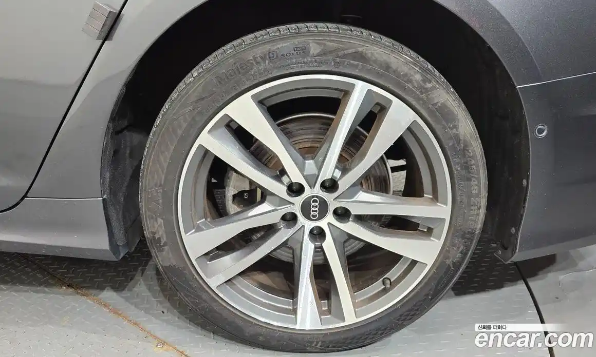 Audi A6 2022 2.0 автомат (гидро), фото 7