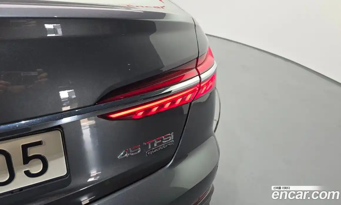 Audi A6 2022 2.0 автомат (гидро), фото 9
