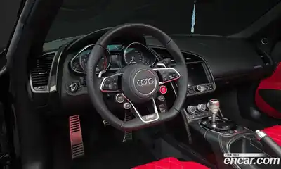 Audi R8 2015 5.2 автомат (гидро), миниатюра 11