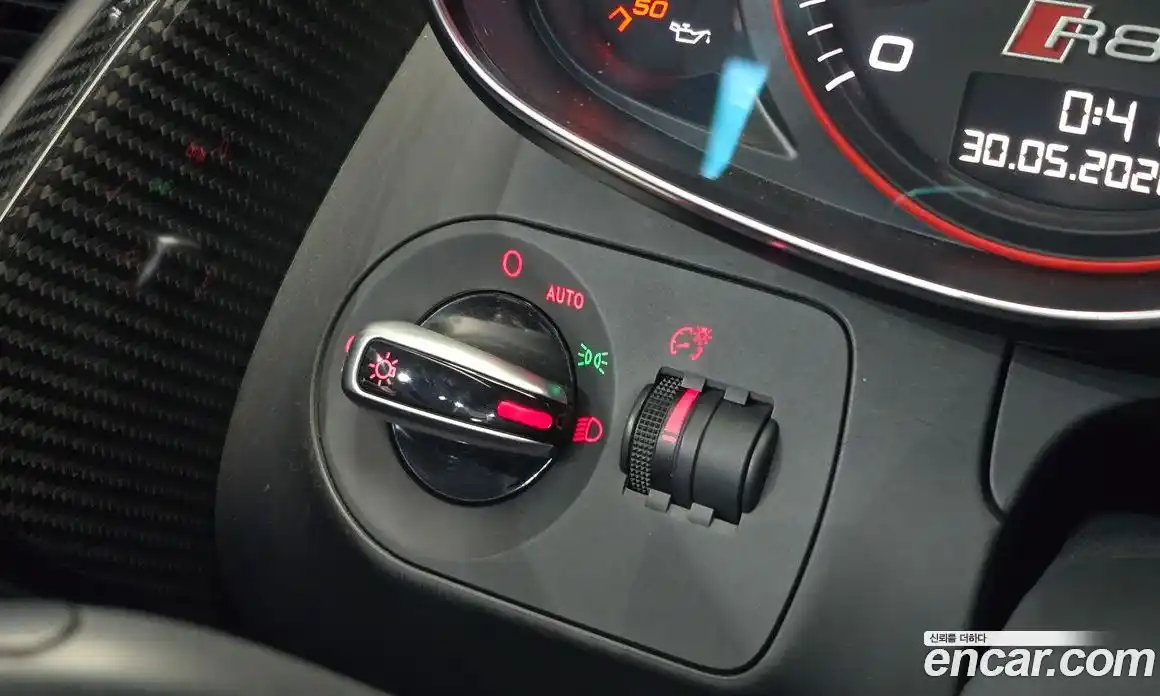 Audi R8 2015 5.2 автомат (гидро), фото 16