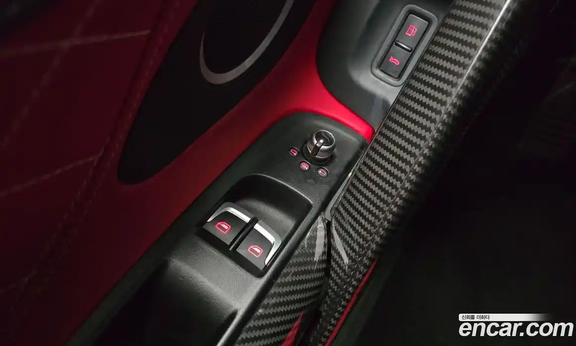 Audi R8 2015 5.2 автомат (гидро), фото 17
