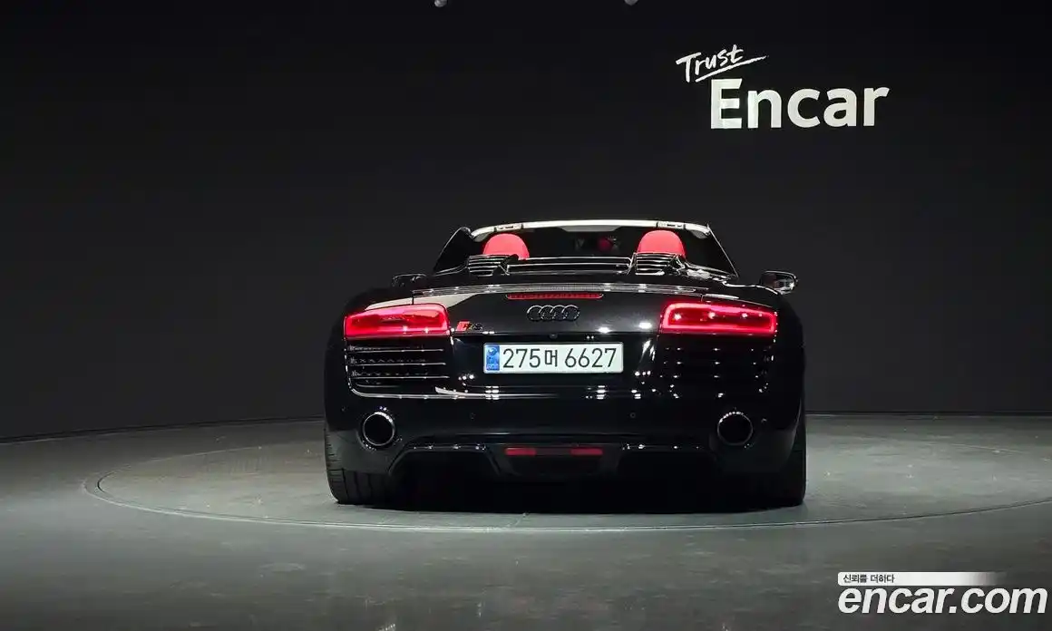 Audi R8 2015 5.2 автомат (гидро), фото 4