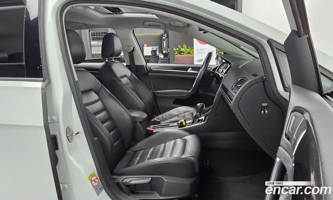 Volkswagen Golf 2015 1.4 автомат (гидро), фото 11