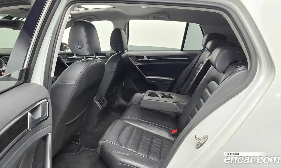 Volkswagen Golf 2015 1.4 автомат (гидро), фото 12
