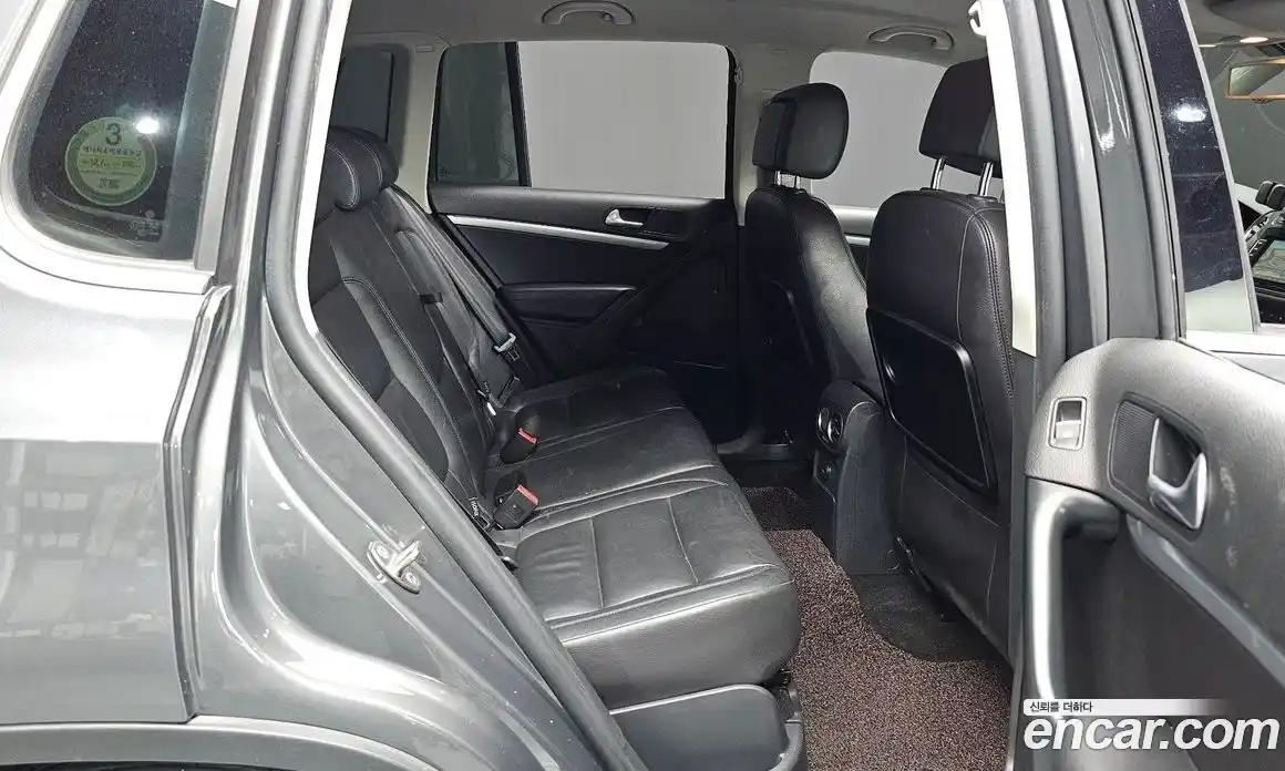 Volkswagen Tiguan 2015 2.0 автомат (гидро), фото 11