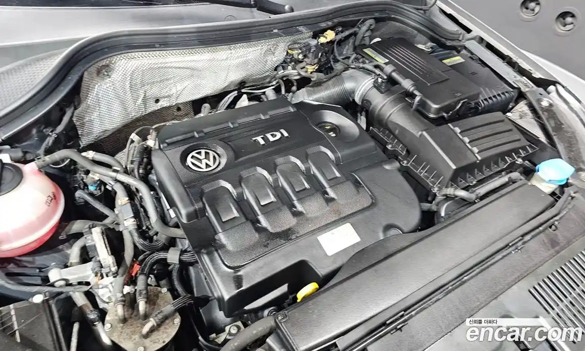 Volkswagen Tiguan 2015 2.0 автомат (гидро), фото 6