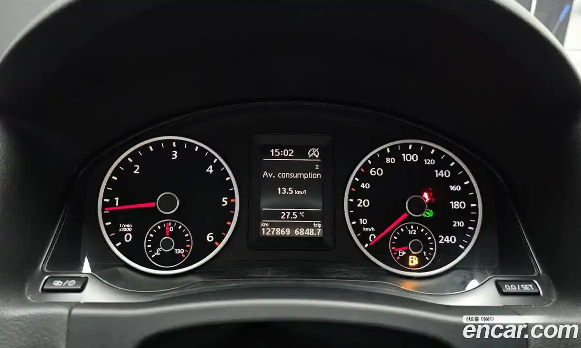 Volkswagen Tiguan 2015 2.0 автомат (гидро), фото 8