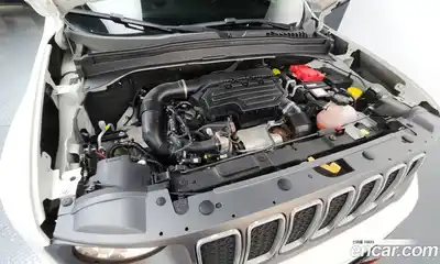 Jeep Renegade 2022 1.3 автомат (гидро), миниатюра 6
